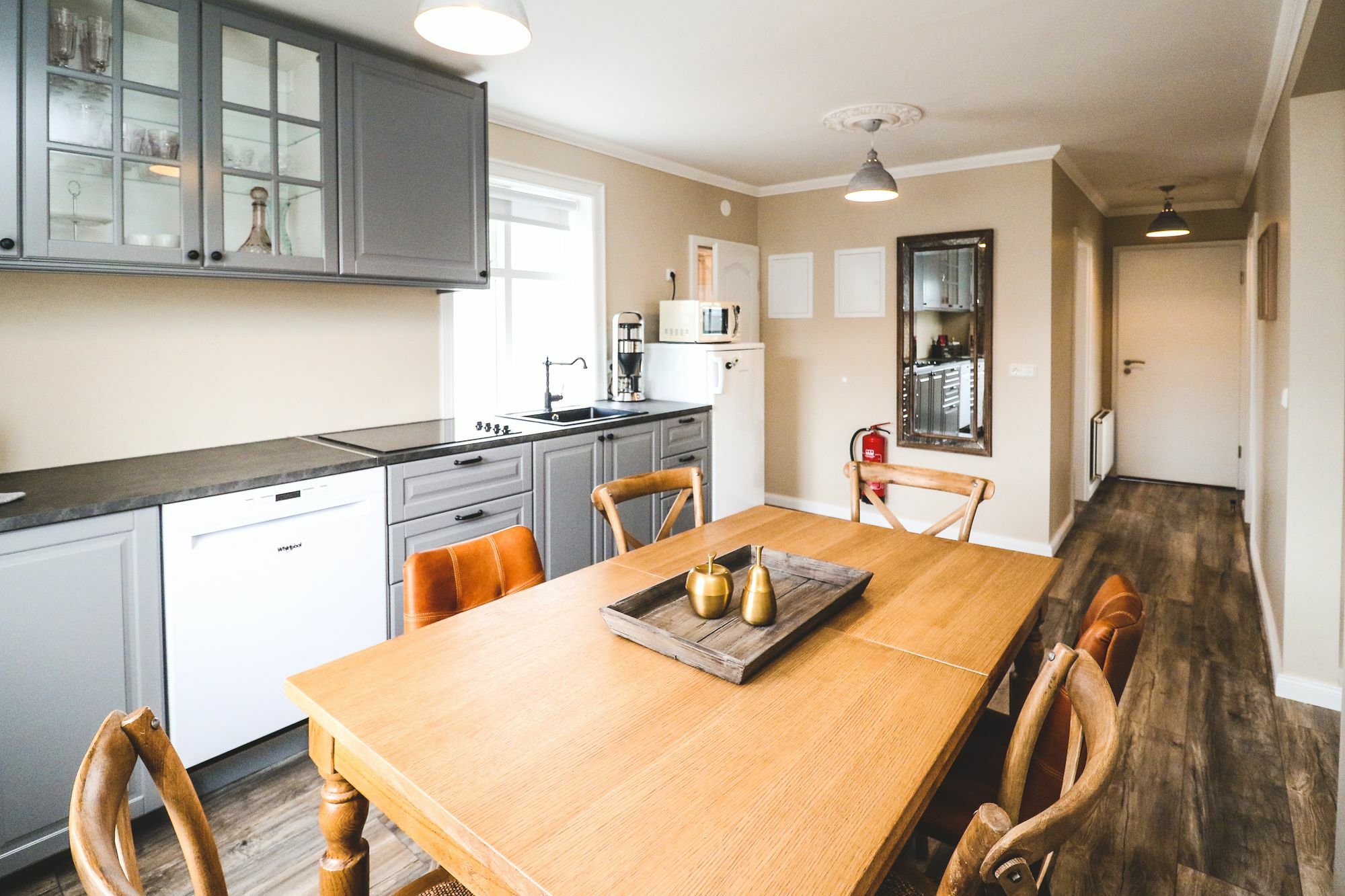 G19 Boutique Apartments Акурейрі Екстер'єр фото